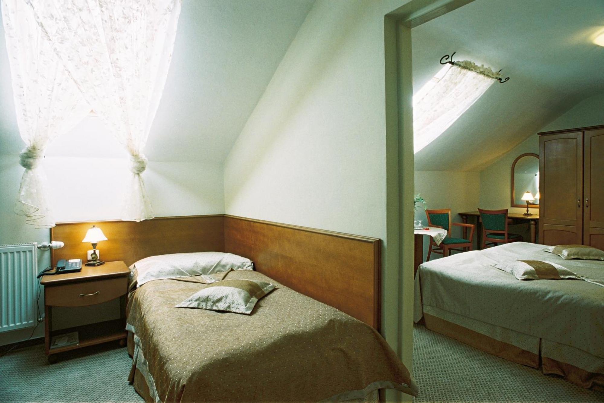 Park Hotel Tartuf Beladice المظهر الخارجي الصورة