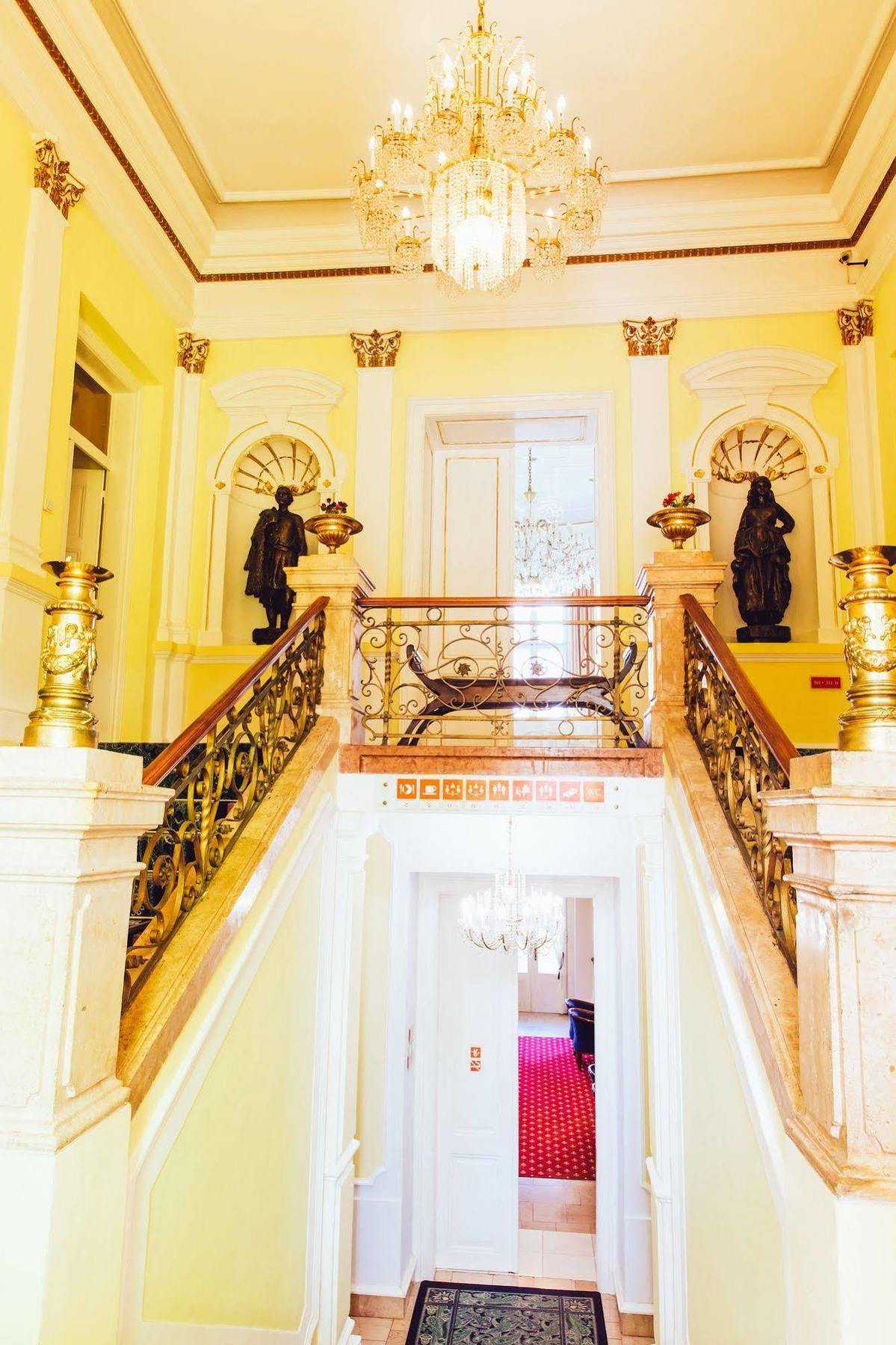Park Hotel Tartuf Beladice المظهر الخارجي الصورة